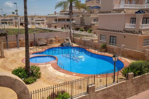 Rijwoning met 2 slaapkamers in Orihuela Costa — foto 29