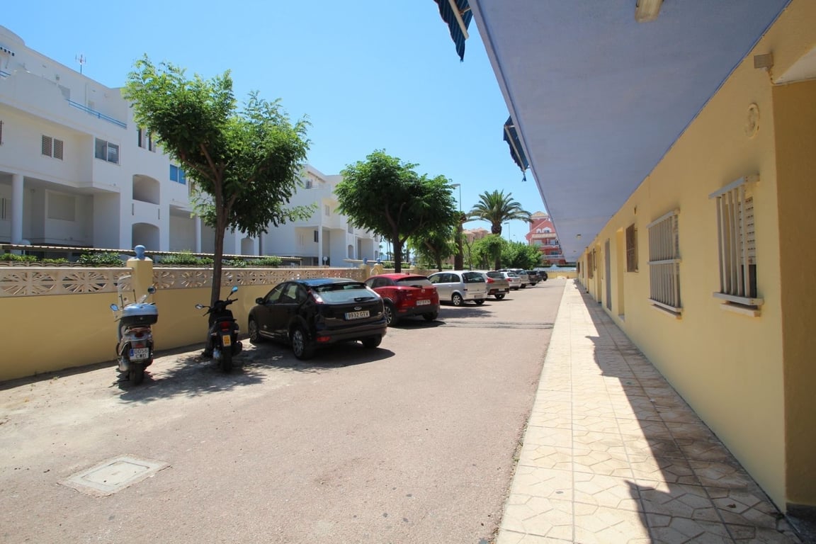 Apartamento en venta en Denia, Primera Línea Playa con vistas al mar, 2 dormitorios. - 13