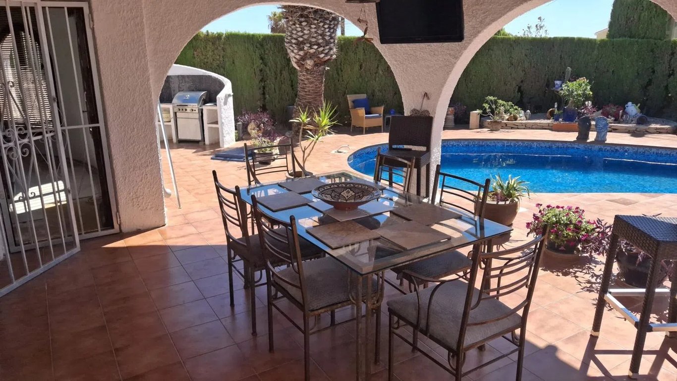 4-bed Villa in Benissa photo 13