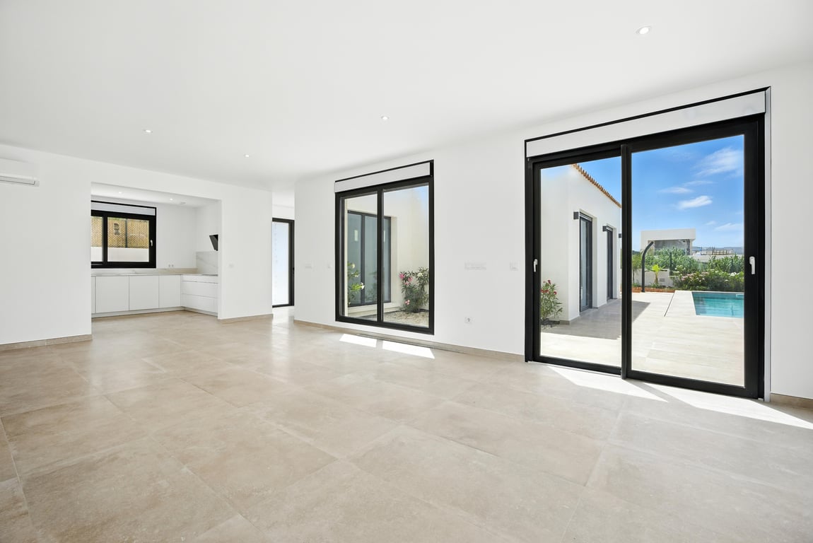 4-bed Villa in Jávea photo 13