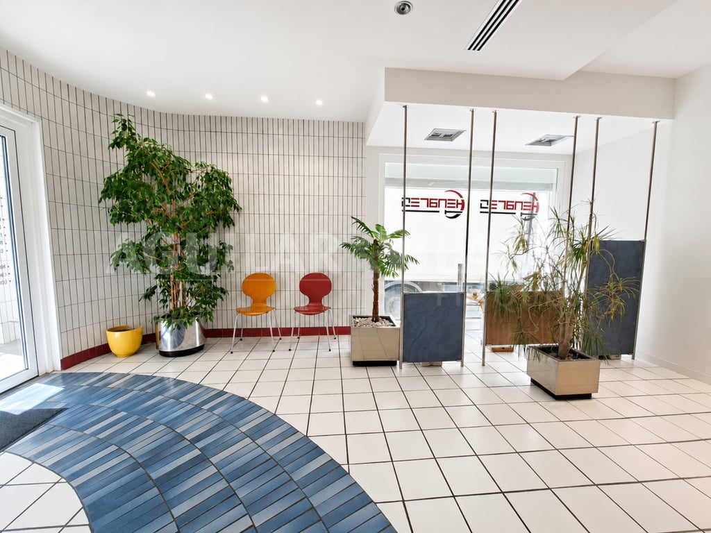 LOCAL COMERCIAL DE MÁS DE 500 M² EN EL CENTRO DE GRANOLLERS - 6