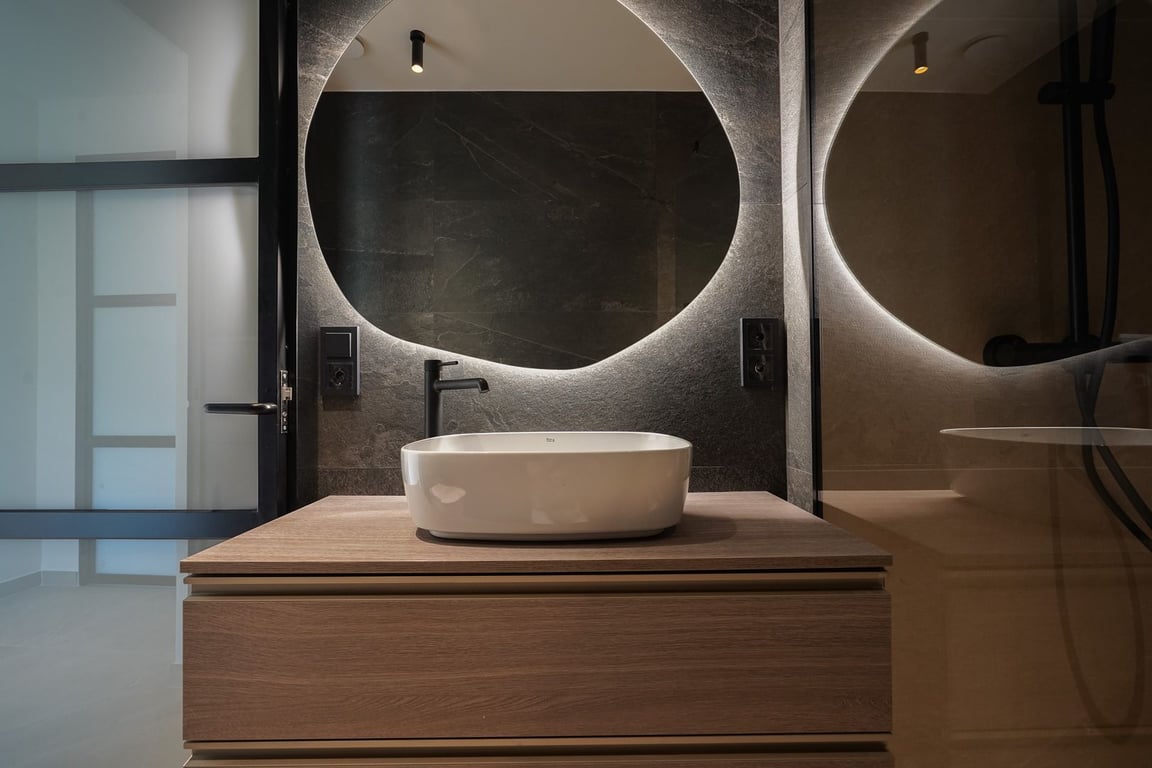 Property #RH21273 - 15