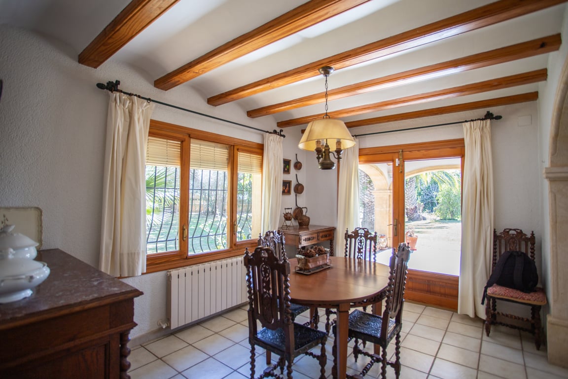 4-bed Villa in Jávea photo 10