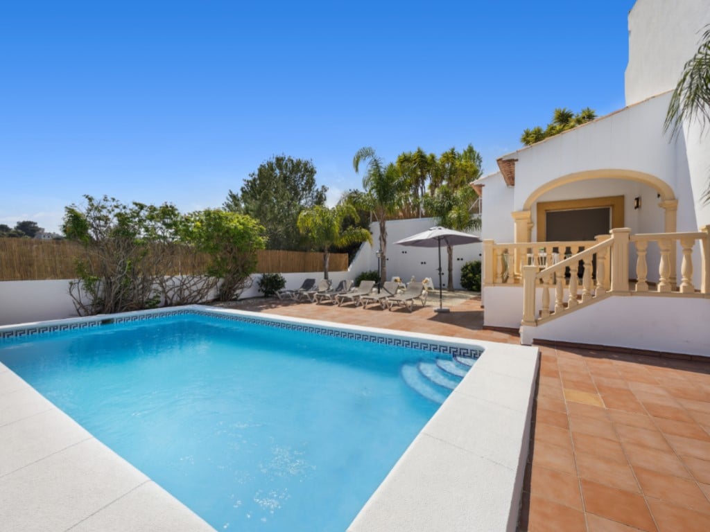 Renovierte 3-Schlafzimmer-Villa mit Privatpool in Jávea — terrace
