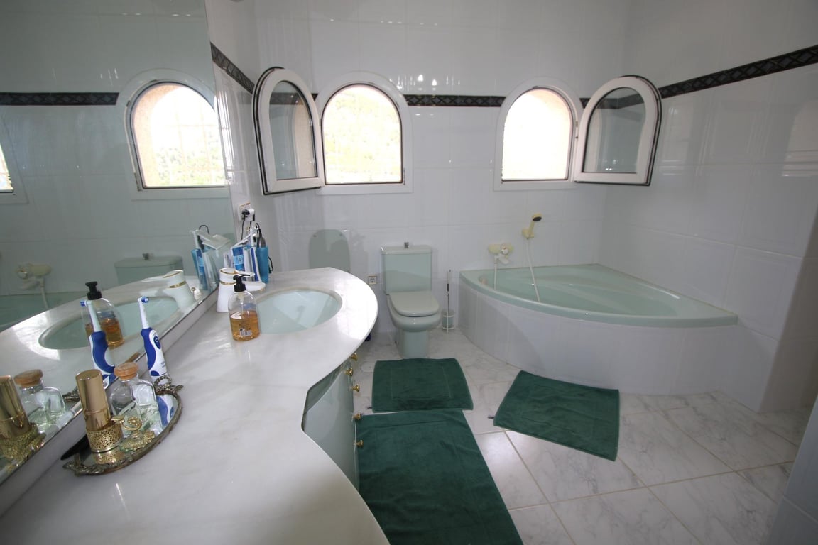 Property #RH20600 - 27