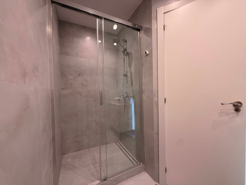 Property #RH21183 - 26