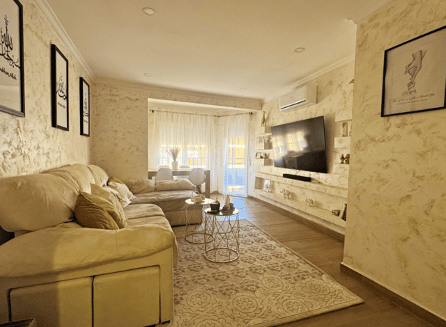 Apartamento con terraza en Denia, 3 dorm., 100m²