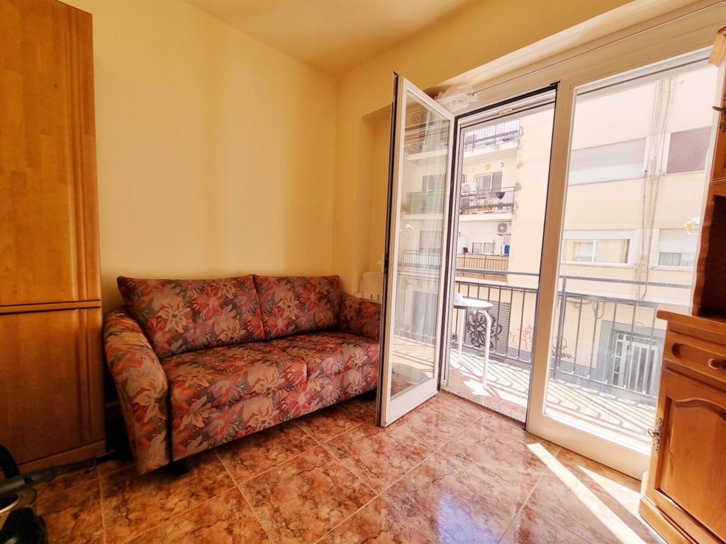 Pis atractiu de 2 habitacions en una ubicació central de Gandia - 10