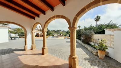 Property R4386436 - Image 4