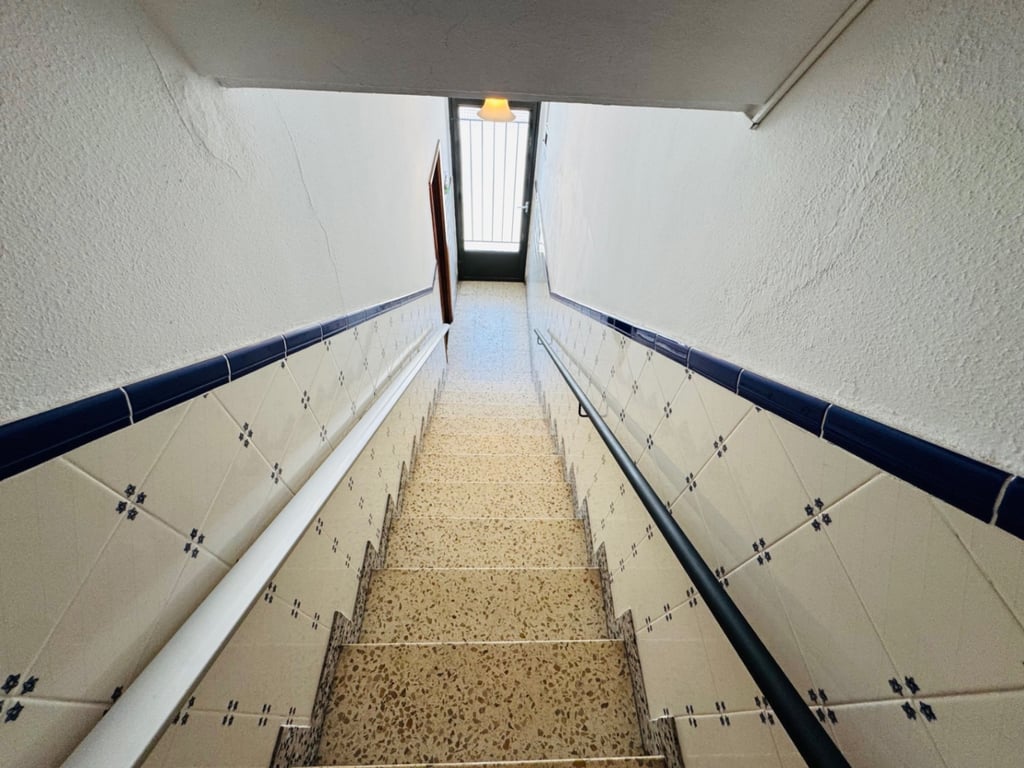 Casa de dos plantas en el centro de Orba (Alicante) - 30