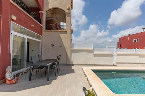 Hoekbungalow met 2 slaapkamers, privétuin en eigen zwembad in Los Altos, Orihuela Costa — foto 22