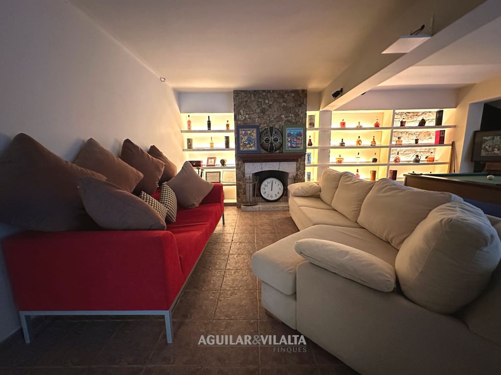 Exclusive villa in Can Teixidó with sea views - 58