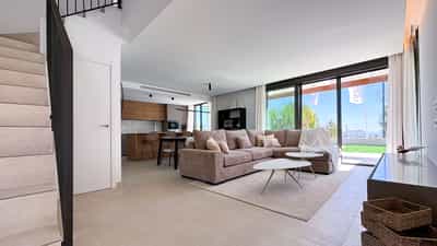 VILLA 28E 0