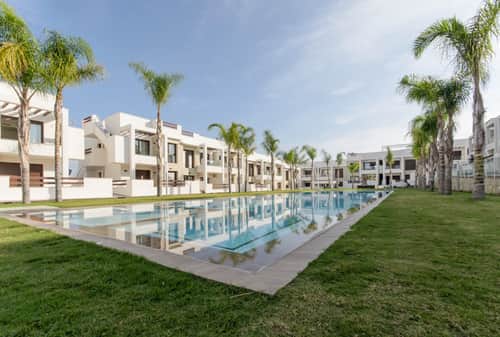 Nieuwbouwbungalow met groot terras in Los Balcones, Torrevieja — foto 32