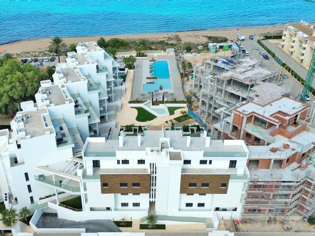 Apartamento de obra nueva en primera línea en playa en Dénia - 15