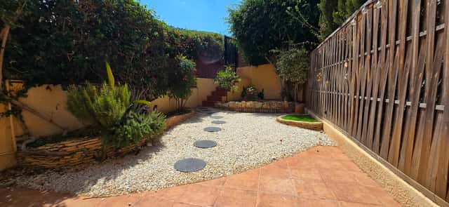 Adosado con piscina en Albir, 2 dorm., 90m²