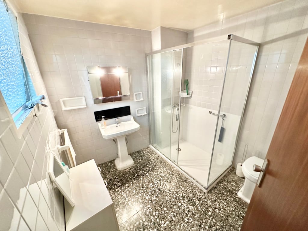 Property #RH20964 - 27