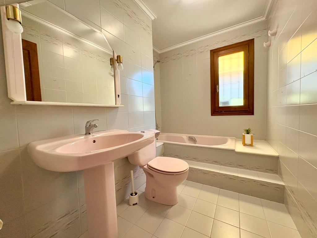 Property #RH20437 - 19