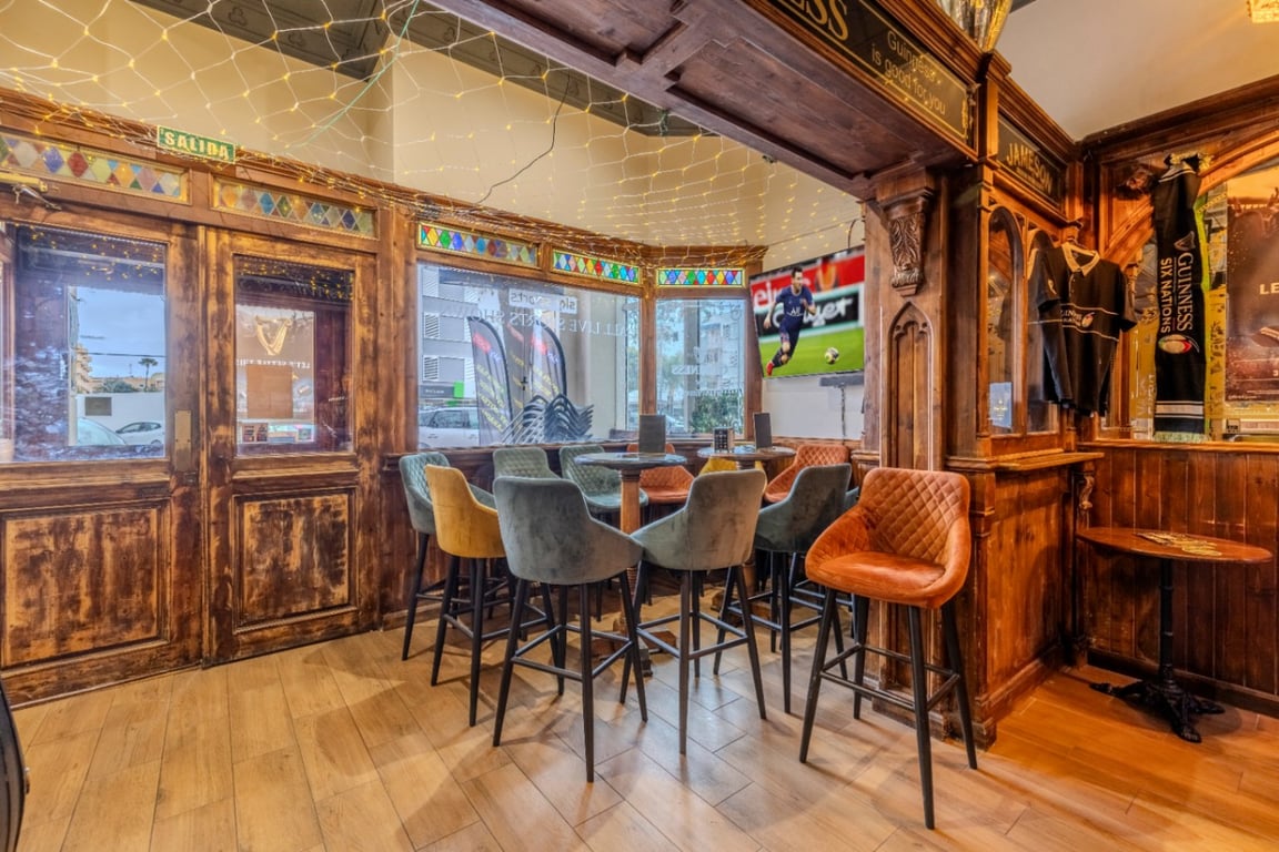 Traspaso de Pub con perfecta ubicación el Arenal de Jávea - 7