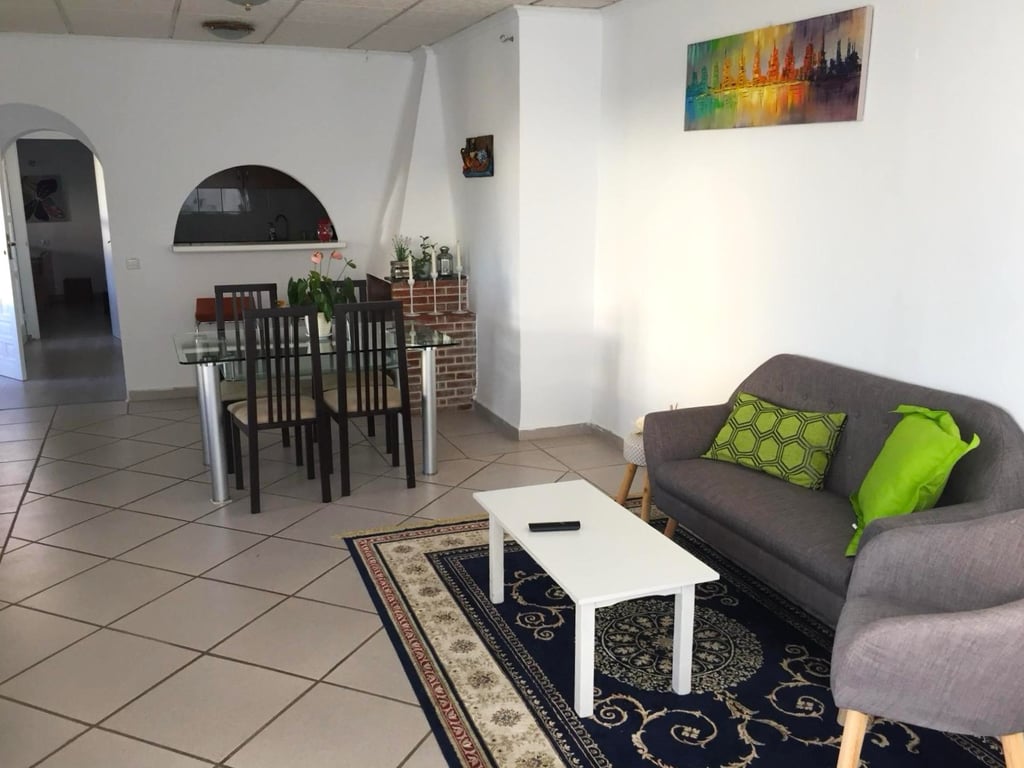 Property #RH20304 - 2