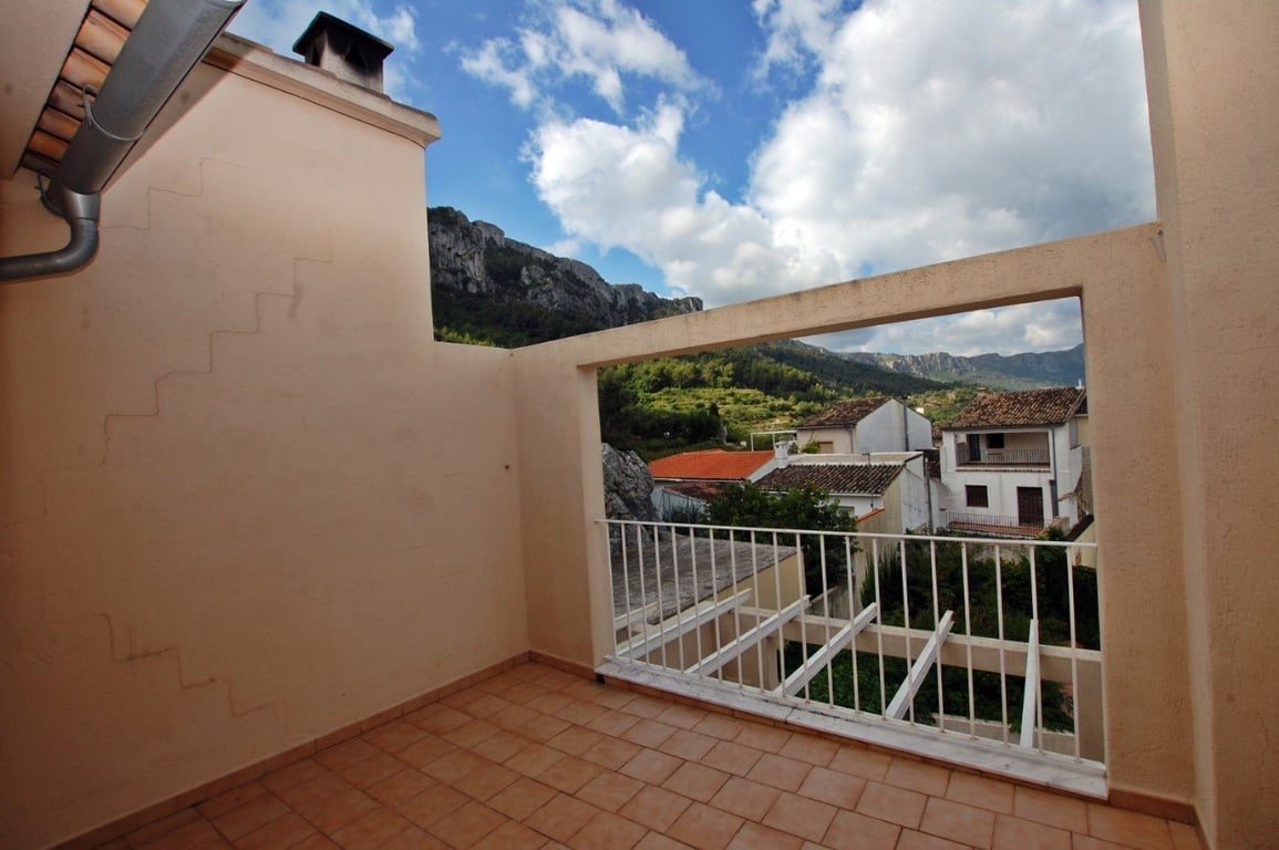 Xalet adossat amb pati a Benirrama - 8