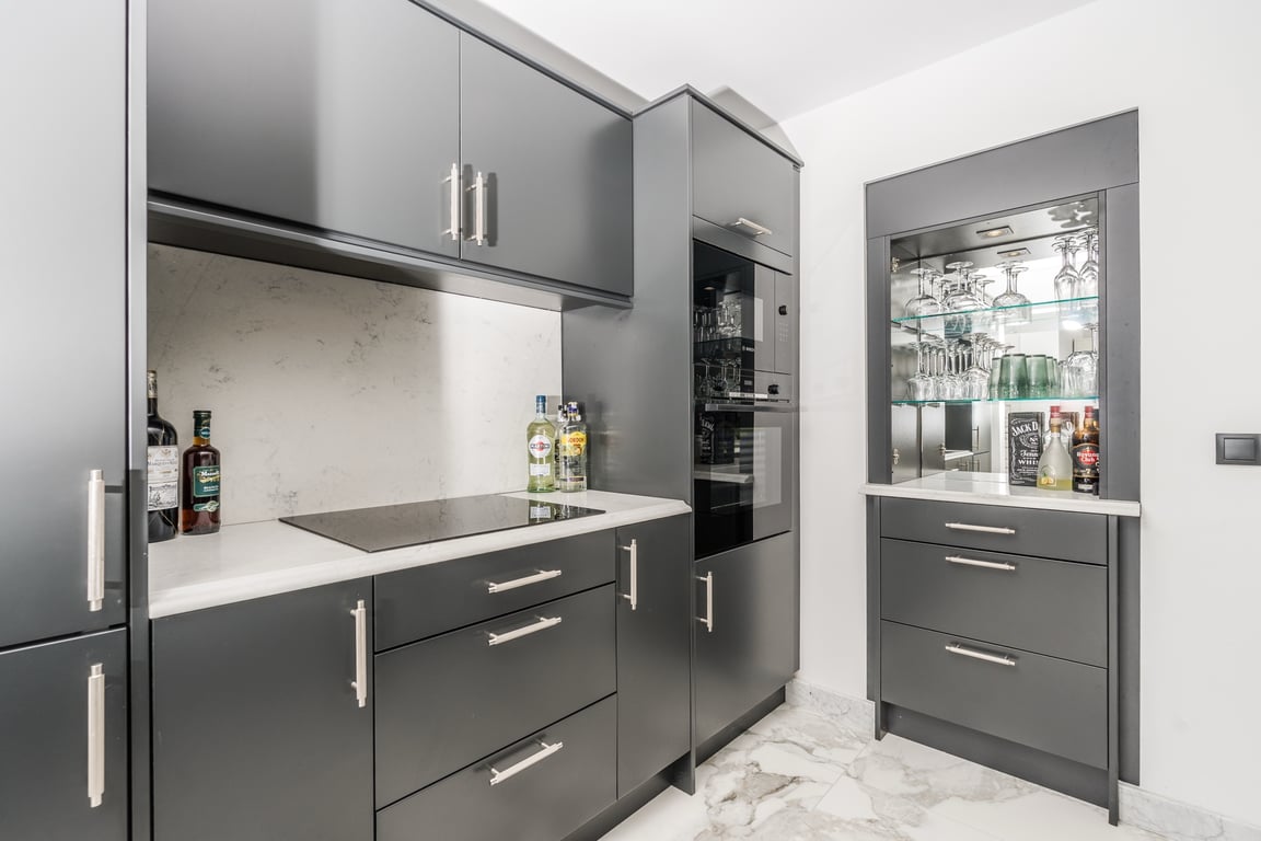 Property #RH21356 - 11