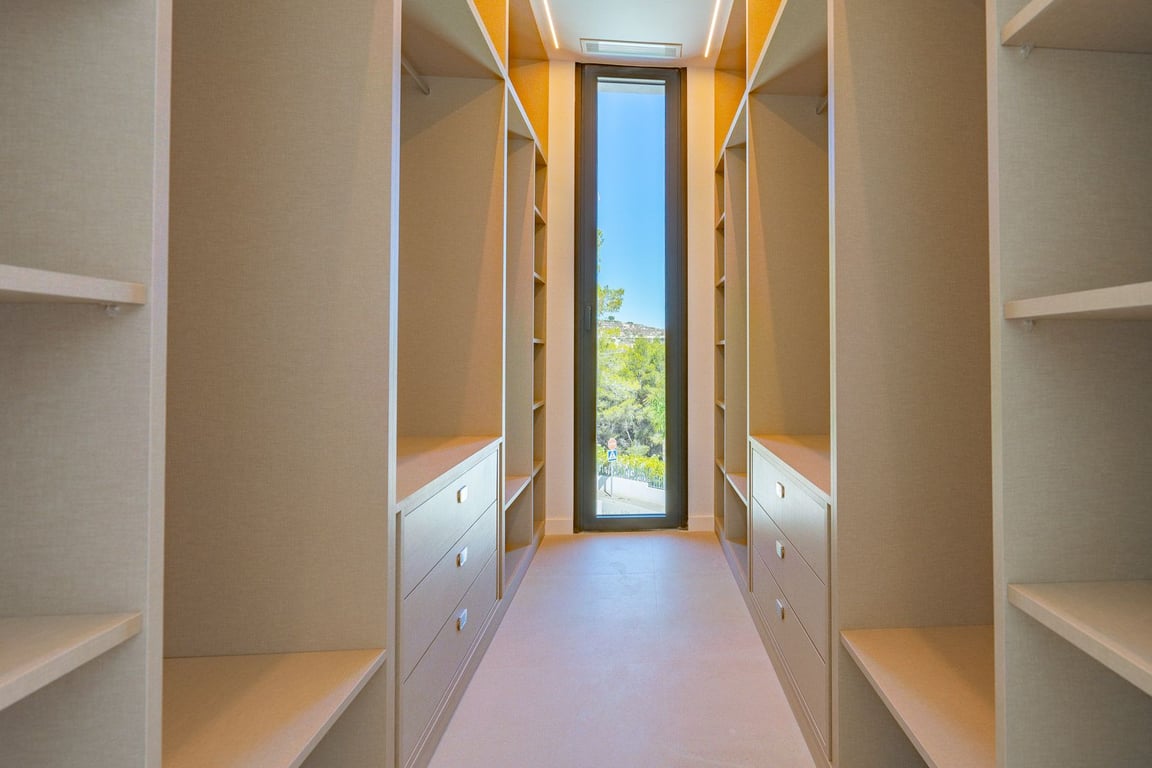 Property #RH21269 - 25