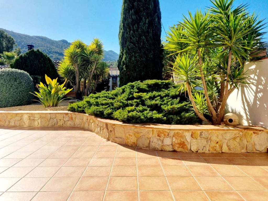 1 · Lliber ·  1.500.000€€ 1 · Lliber ·  1.500.000€€