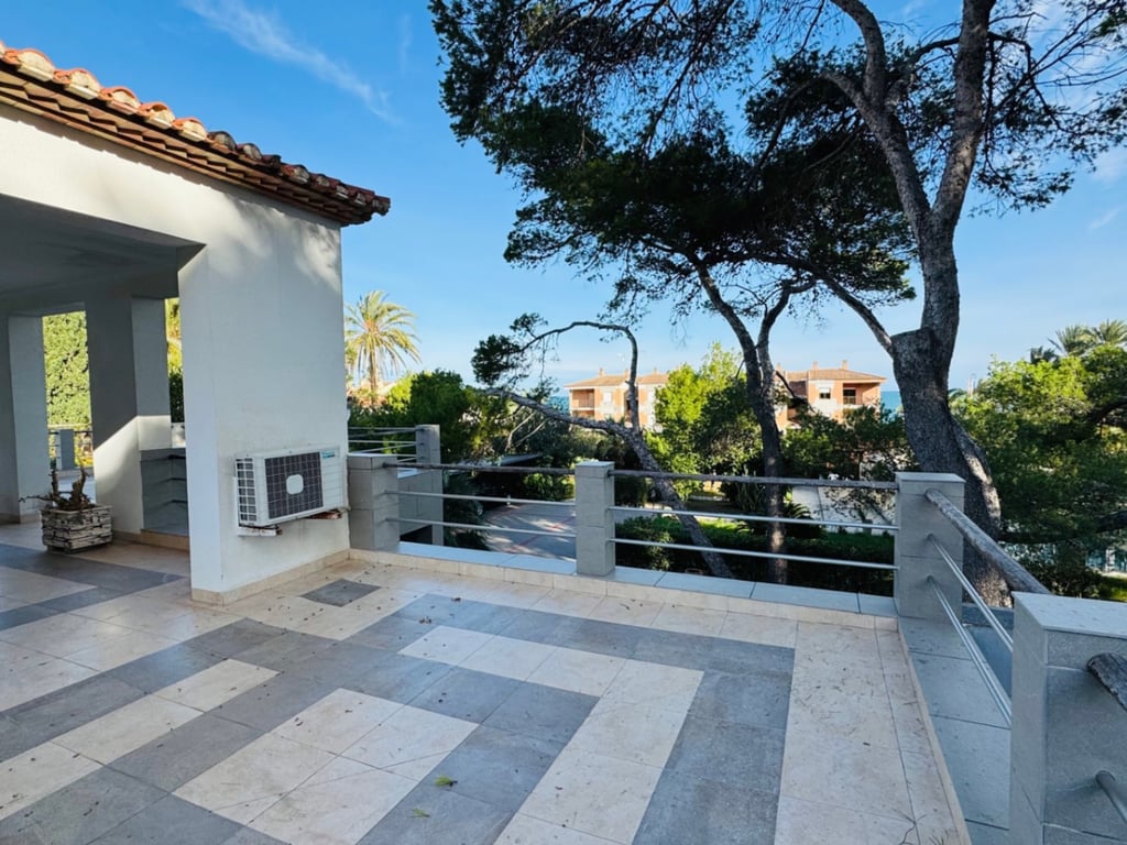 Dénia. Las Rotas. Villa grande con 2885 m2 parcela cerca del mar en venta - 50