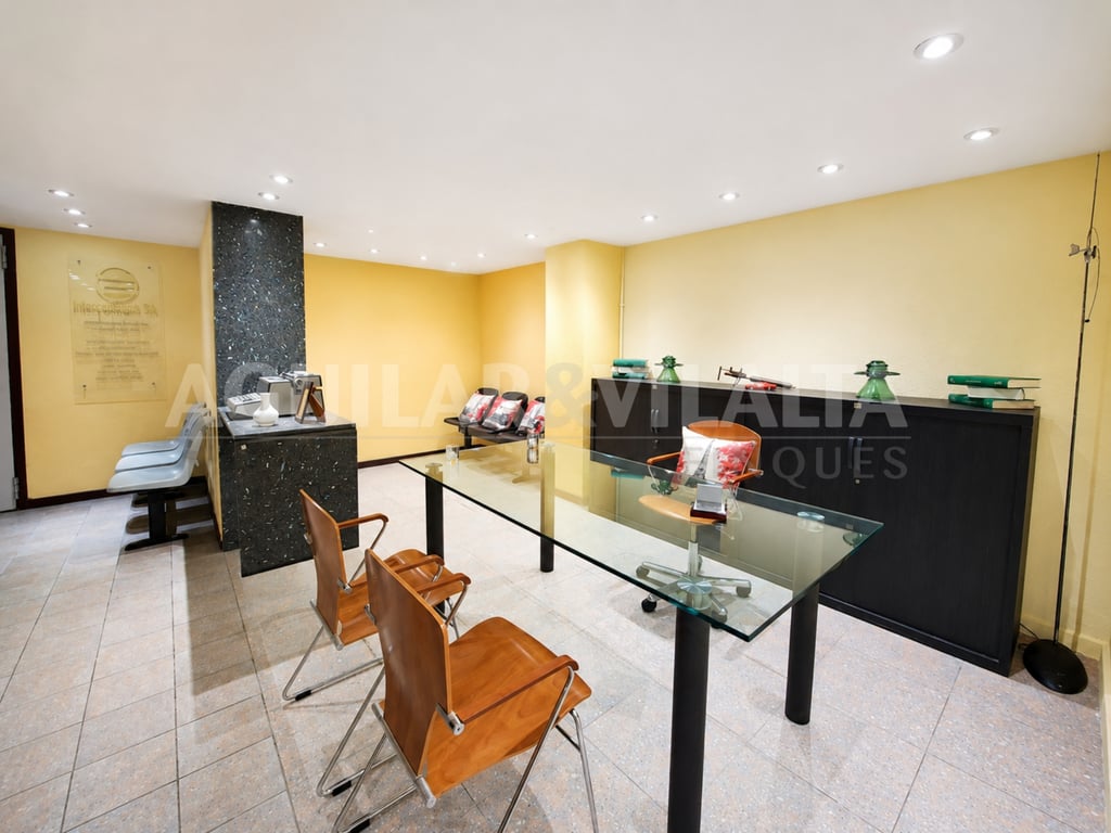 LOCAL COMERCIAL DE MÁS DE 500 M² EN EL CENTRO DE GRANOLLERS - 18