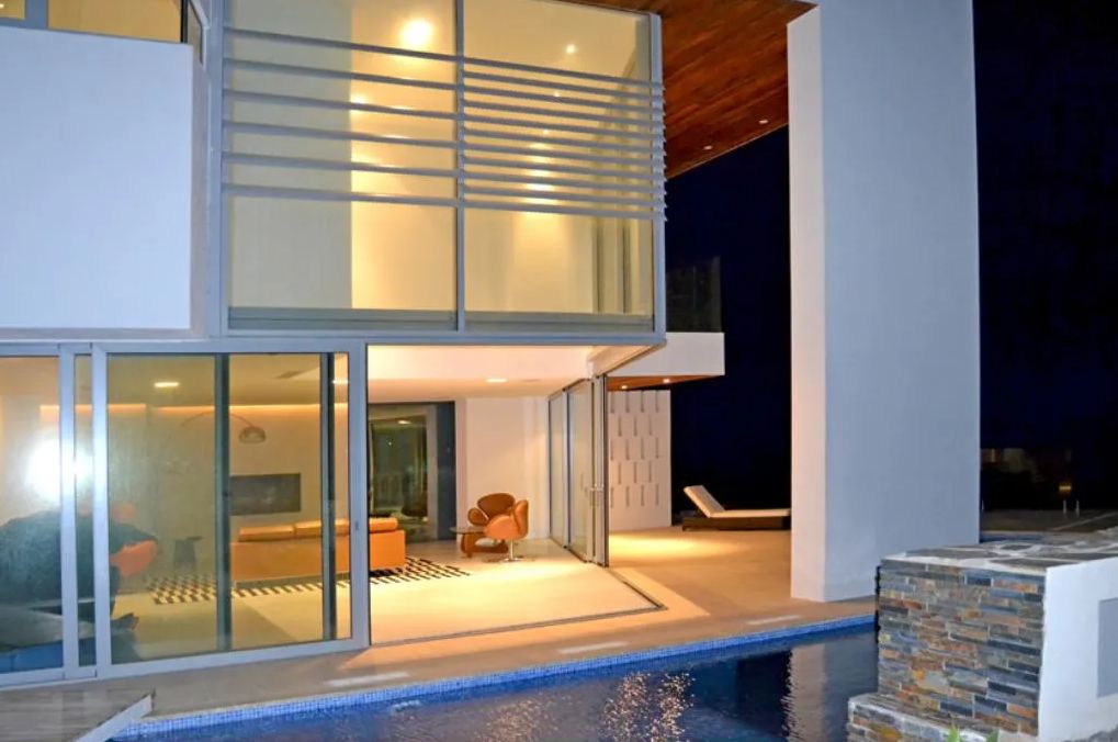 Lujosa Villa moderna en primera línea con impresionantes vistas al mar - 46