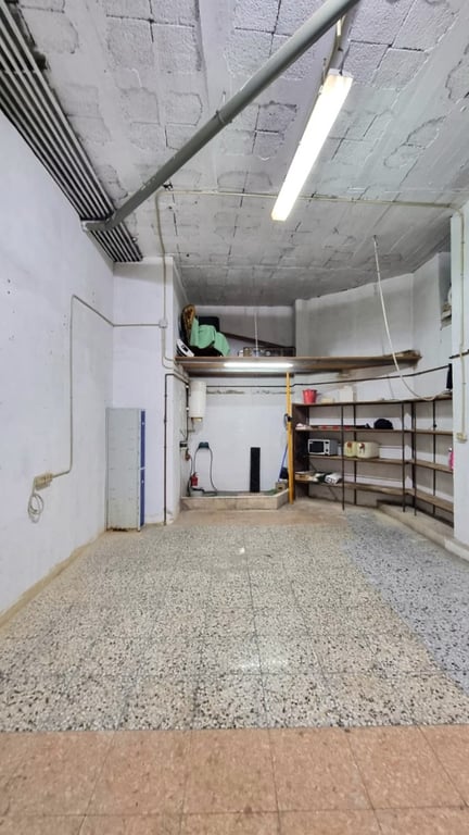 Property #RH20429 - 15