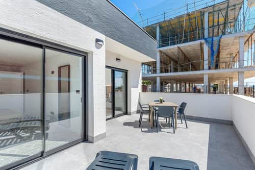 Gemeubileerd nieuwbouwappartement met 2 slaapkamers en ruim terras in El Raso, Guardamar — foto 22