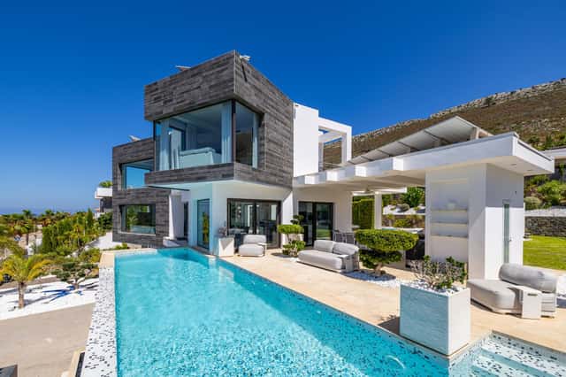5-bed villa with pool in Jávea, 521m²