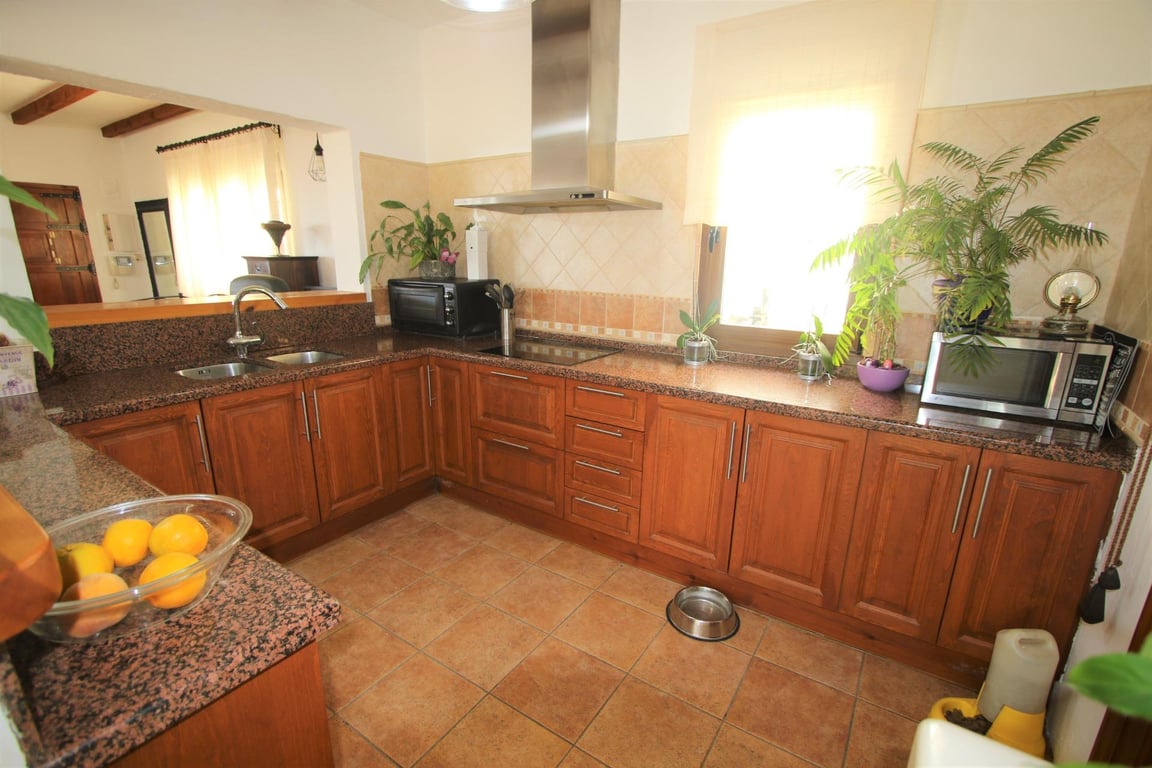 Property #RH20593 - 26