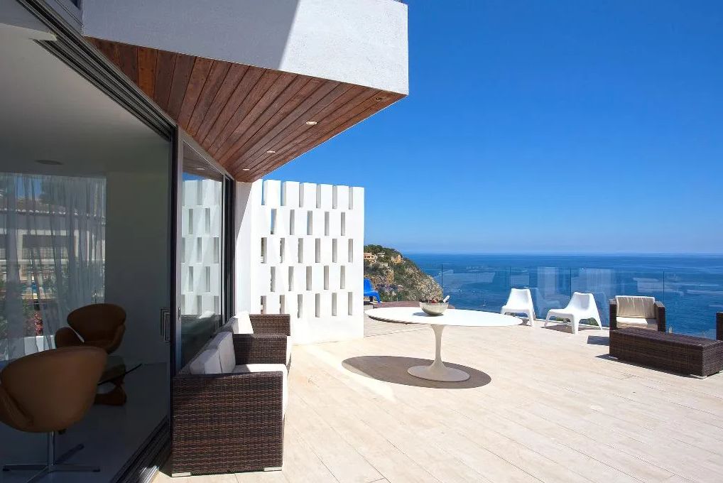 Lujosa Villa moderna en primera línea con impresionantes vistas al mar - 8