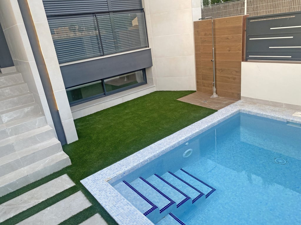 Property #RH20776 - 9