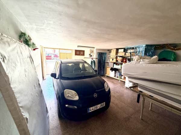 Rijwoning met 4 slaapkamers in Formentera del Segura