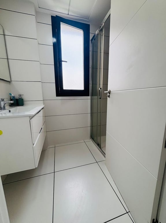 Property #RH21345 - 14