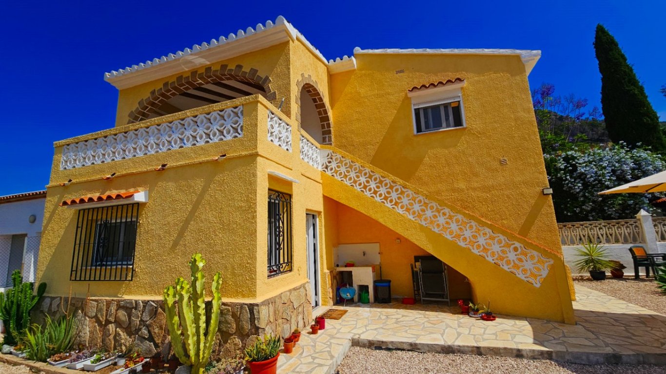 Villa in Adsubia