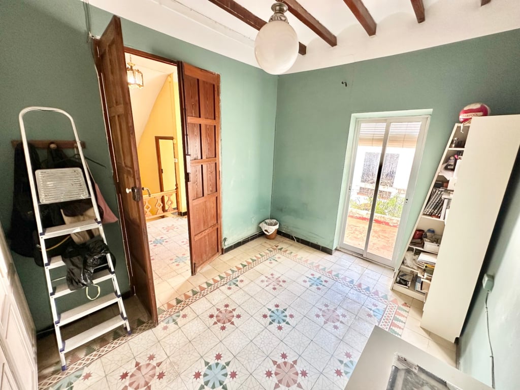 Encantadora casa de pueblo con gran patio interior en el centro de Pego. - 34