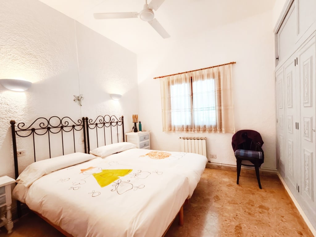 Villa en venta en el corazón del casco antiguo de Jávea con vistas al mar y parcela privada - 35