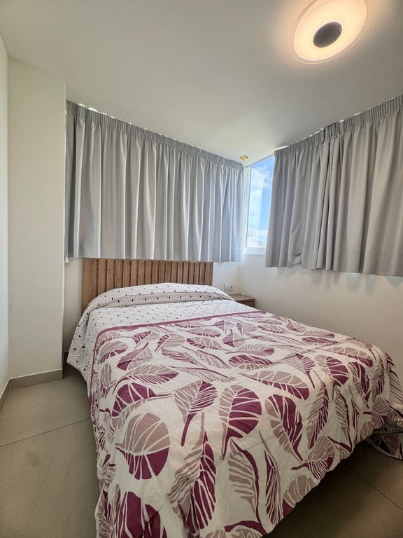 Property #RH21285 - 6