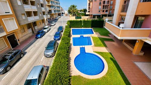 Appartement met 3 slaapkamers in Torrevieja — foto 15