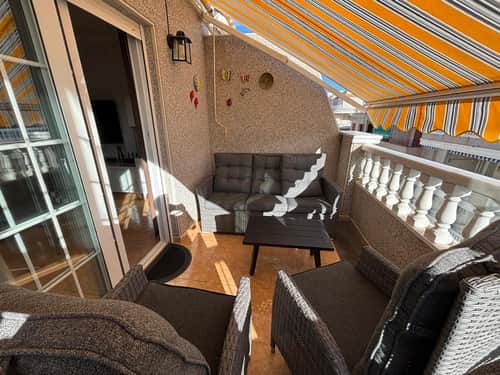Ruim penthouse-appartement met lift in het hart van Torrevieja — foto 11