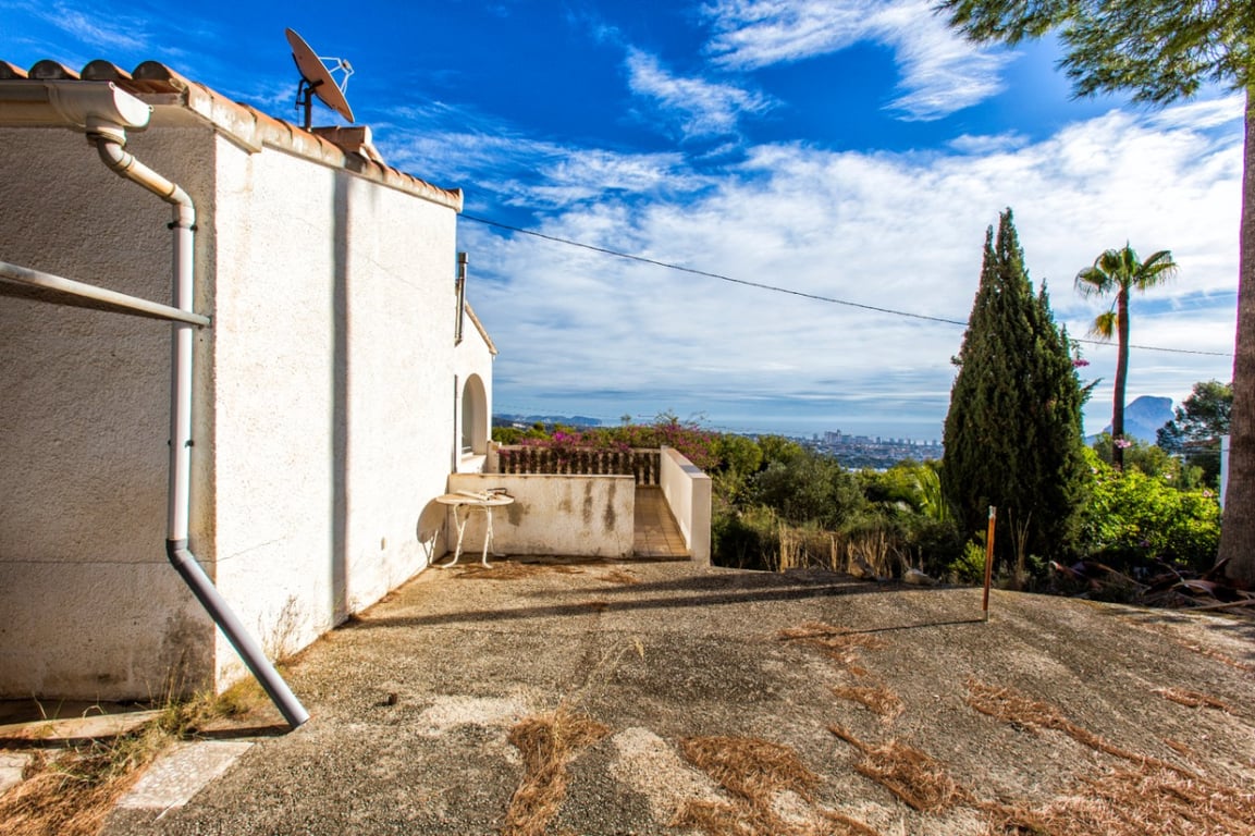 Villa con vistas al mar y terreno adicional en venta en Calpe - 33