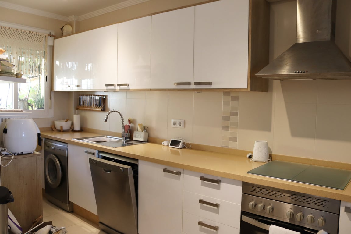 Property #RH20894 - 8