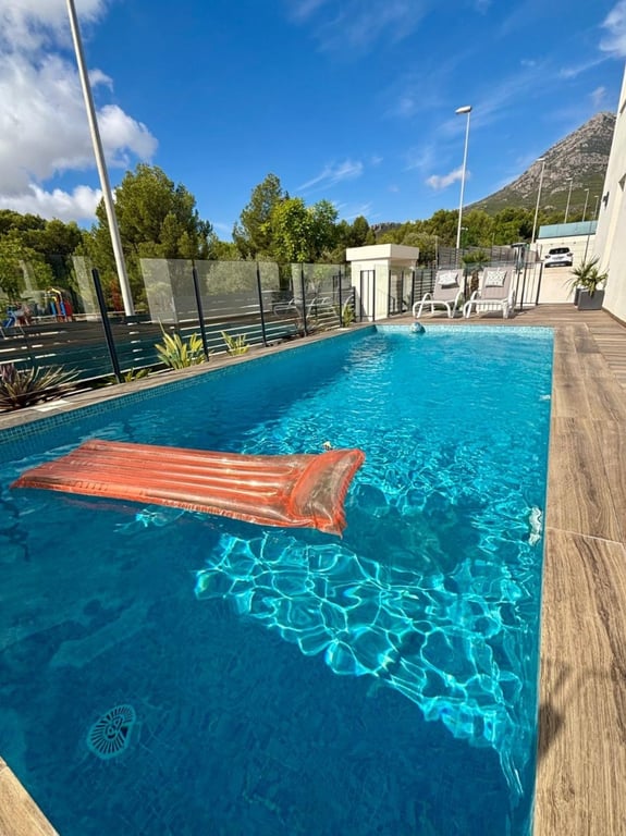 Property #RH20364 - 18