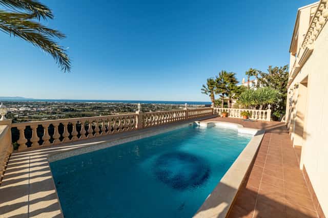 Villa in Dénia, 5 Schlafz., 319m²