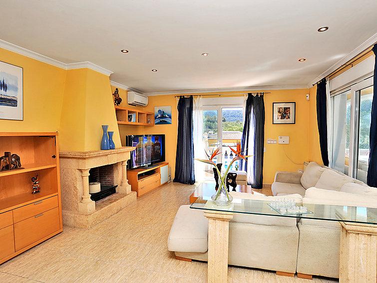 Amplia Villa Mediterránea con Potencial de Renovación Excepcional – Javea Golf - 5